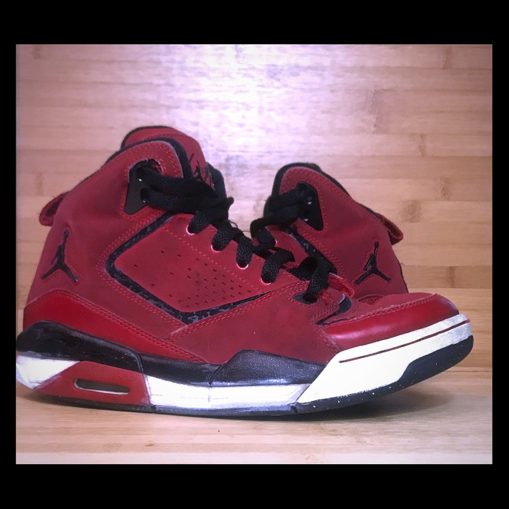 ♻️Nike air Jordan Youth Boys basketball sneakers